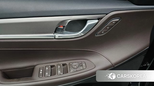 Hyundai The New Grandeur IG id 3936190 из Кореи 10