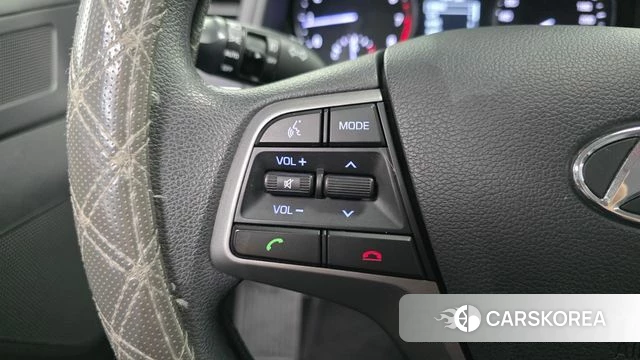 Hyundai Avante AD id 4596371 из Кореи 10