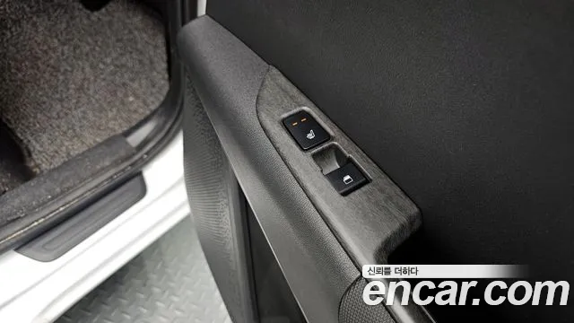 Kia Di Ol Nu Niro id 2694727 из Кореи 10