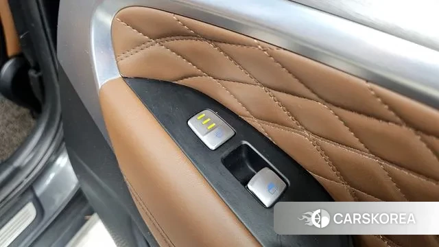 Genesis G70 id 3766556 из Кореи 10