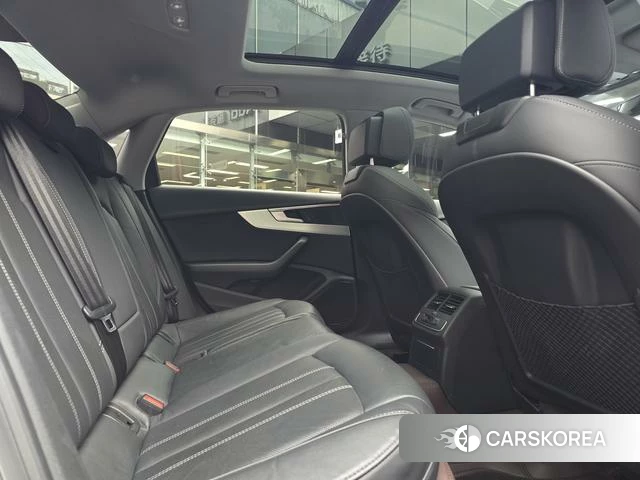 Audi A4L id 4260340 из Китая 10