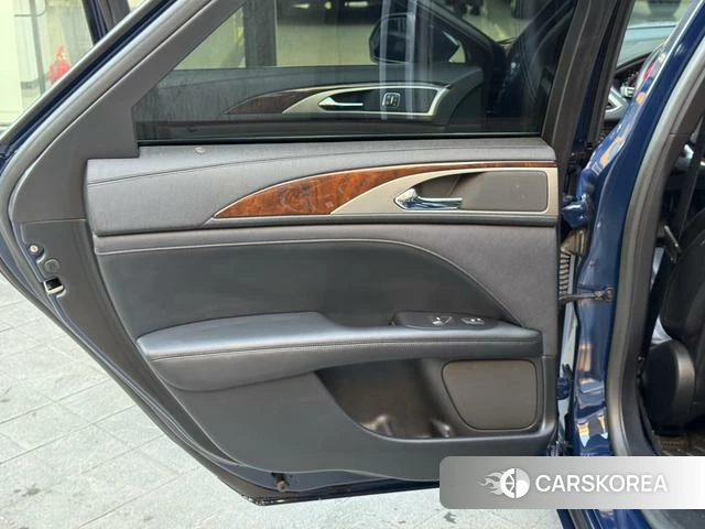 Lincoln MKZ id 4211645 из Китая 10