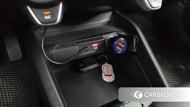 Kia Stonic id 4776447 из Кореи 10