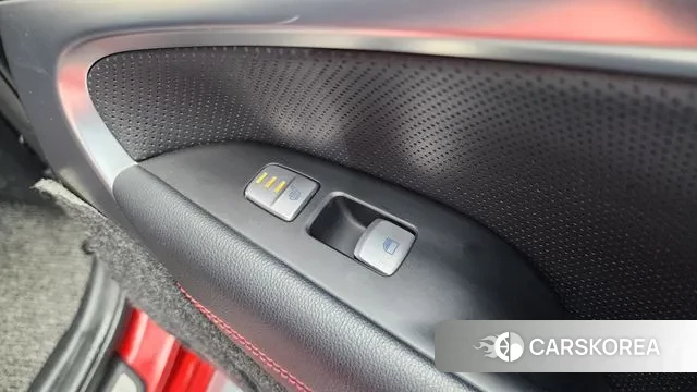 Genesis G70 id 3449538 из Кореи 10