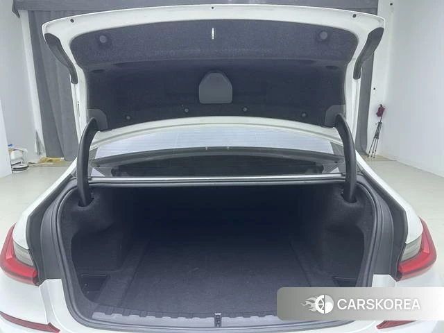 BMW 3 series id 4359237 из Китая 10