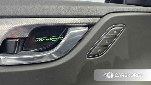 Hyundai The New Grandeur IG Hybrid id 4377549 из Кореи 10