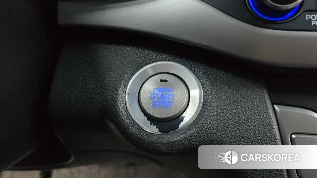 Hyundai Avante AD id 3677522 из Кореи 10