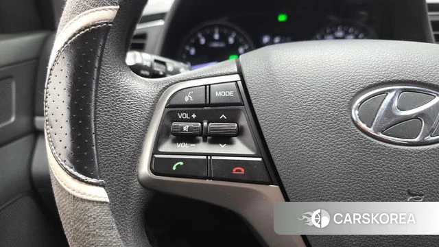Hyundai Avante AD id 4363482 из Кореи 10