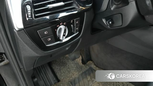 BMW 5 Series (G30) id 4780968 из Кореи 10