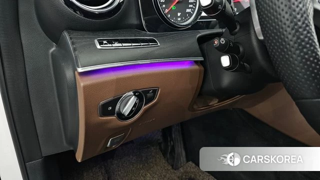 Mercedes-Benz E-Class W213 id 3867440 из Кореи 10