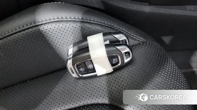 Hyundai Avante (CN7) id 3385498 из Кореи 10