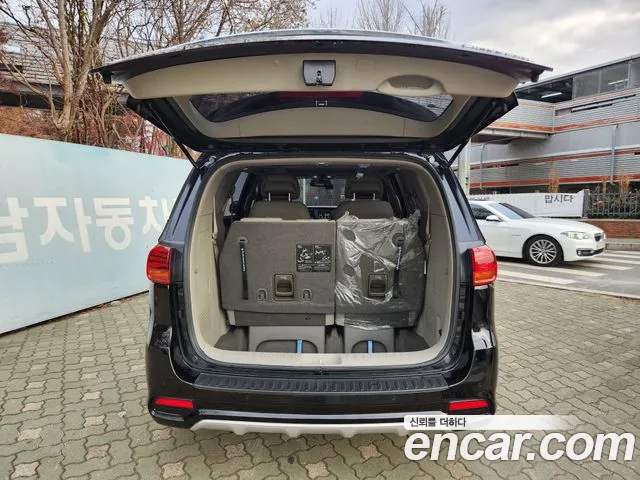 Kia The New Carnival id 2248962 из Кореи 10