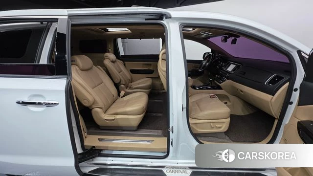 Kia The New Carnival id 3905658 из Кореи 10