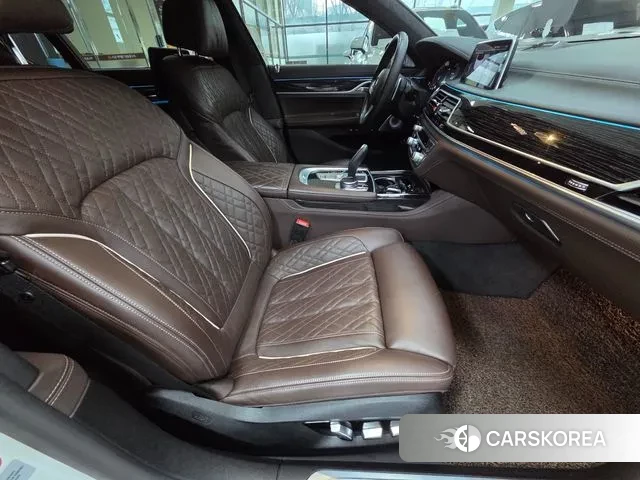 BMW 7 Series (G11) id 3432488 из Кореи 10