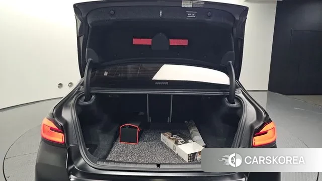 BMW 5 Series (G30) id 3697688 из Кореи 10