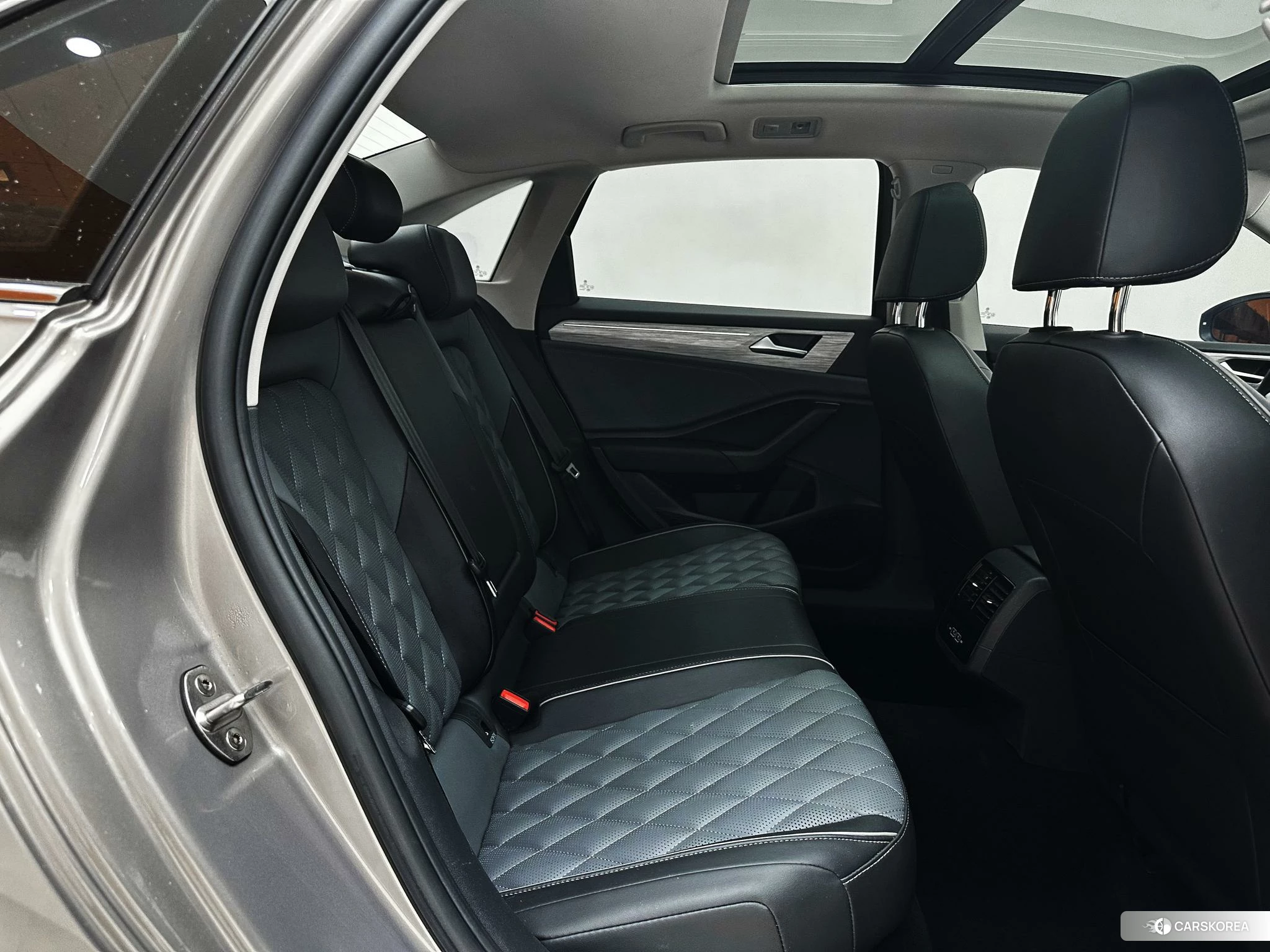 Volkswagen Sagitar id 4504706 из Китая 10