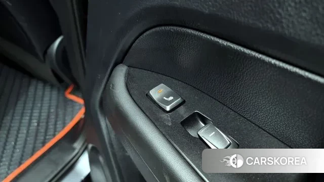 Ssangyong Rexton Sports id 3433920 из Кореи 10