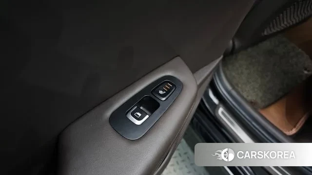 Kia Stinger id 3789722 из Кореи 10