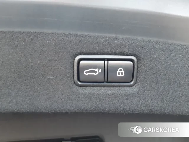 Genesis G90 id 3543673 из Кореи 10