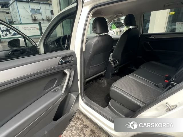 Volkswagen Tiguan L id 4258438 из Китая 10