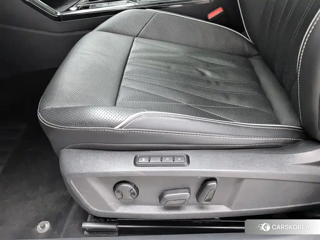 Volkswagen Passat id 4548113 из Китая 10