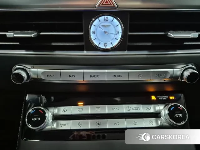 Genesis G90 id 3626599 из Кореи 10