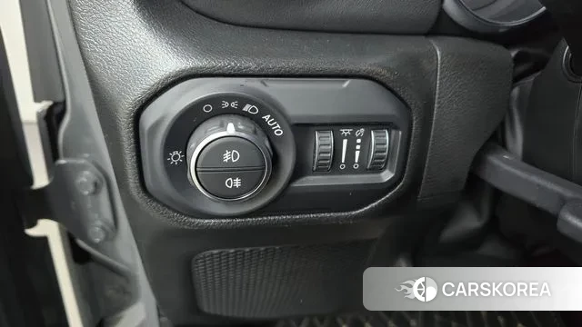 Jeep Wrangler (JL) id 3649476 из Кореи 10