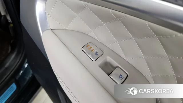 Genesis The New G70 id 3680159 из Кореи 10