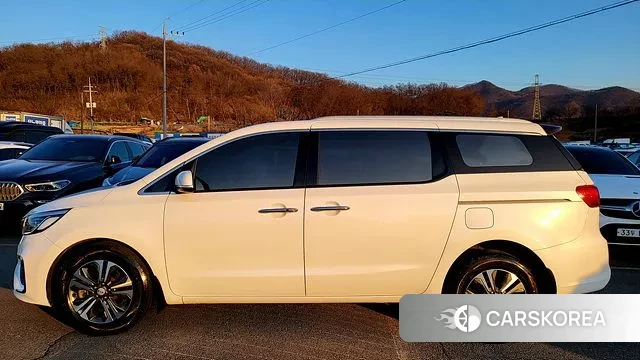 Kia The New Carnival id 3669578 из Кореи 10