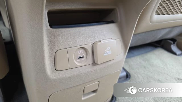 Kia The New Carnival id 4849760 из Кореи 10
