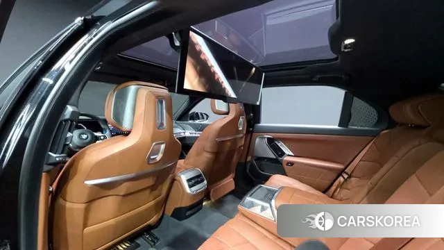 BMW 7 Series (G70) id 3571733 из Кореи 10