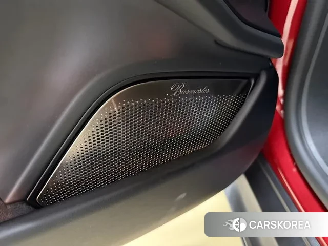 Porsche Taycan id 3431350 из Кореи 10