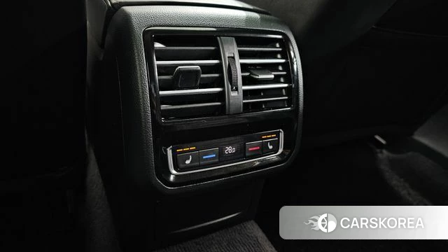 Volkswagen Passat GT (B8) id 3801772 из Кореи 10