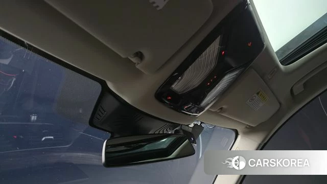 BMW 5 Series (G30) id 3861715 из Кореи 10