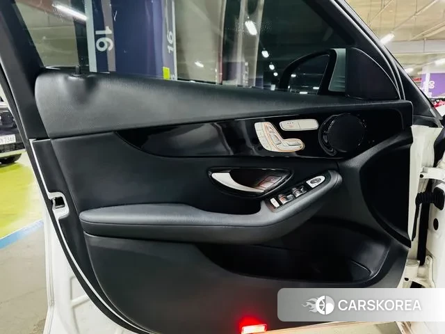 Mercedes-Benz C-Class W205 id 3220389 из Кореи 10