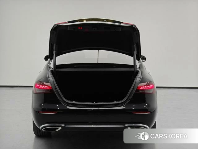 Mercedes-Benz E-class id 4260481 из Китая 10