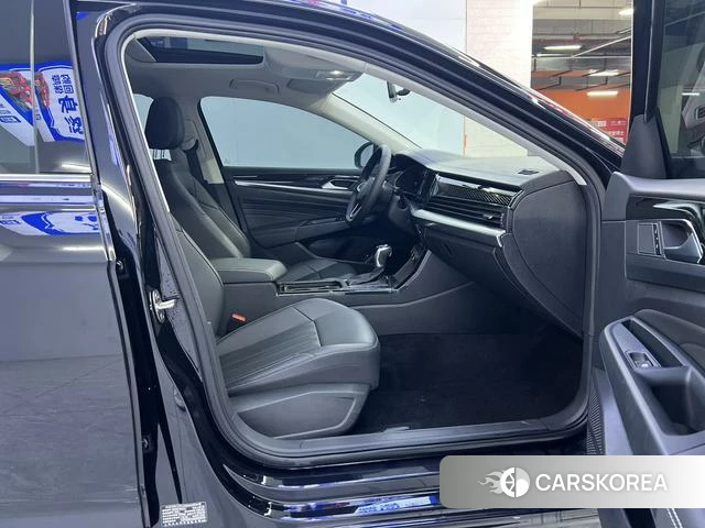 Volkswagen Passat id 4276623 из Китая 10