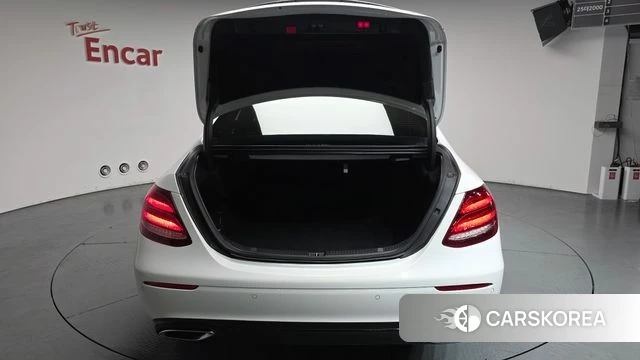 Mercedes-Benz E-Class W213 id 3916696 из Кореи 10