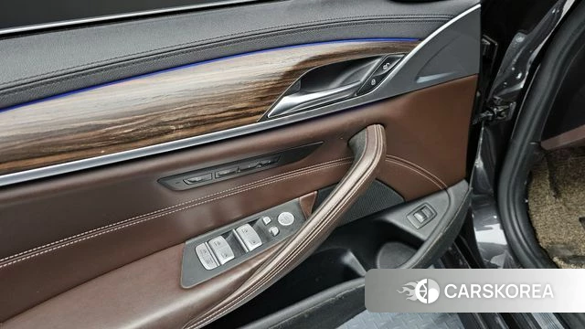 BMW 5 Series (G30) id 4446928 из Кореи 10