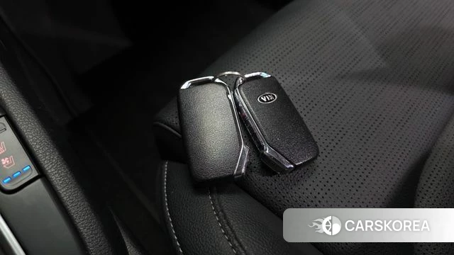 Kia Come New K3 id 4557619 из Кореи 10