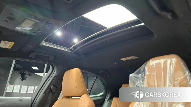 Lexus UX300h id 4329547 из Кореи 10
