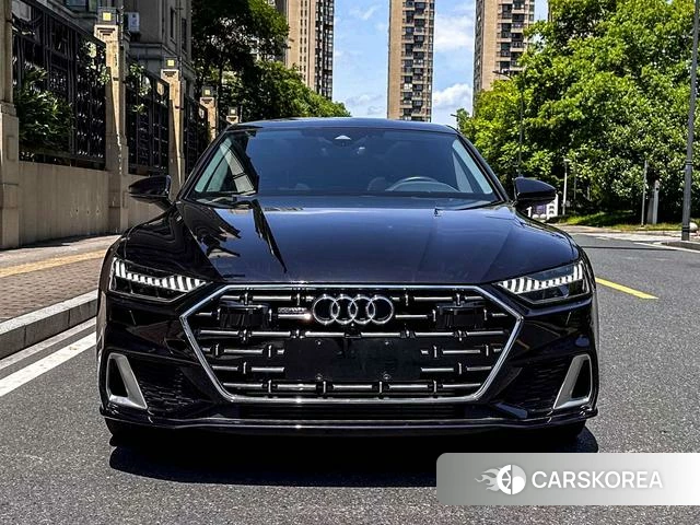 Audi A7L id 4341738 из Китая 10