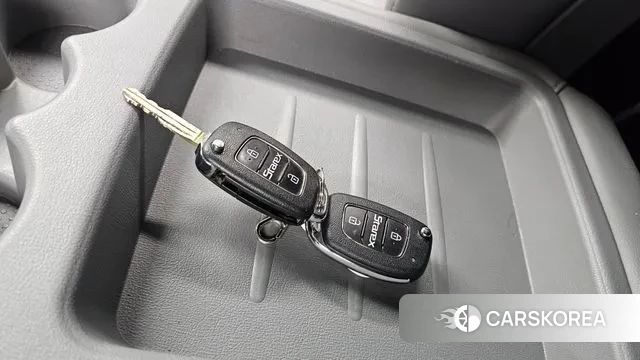 Hyundai The New Grand Starex id 3275329 из Кореи 10