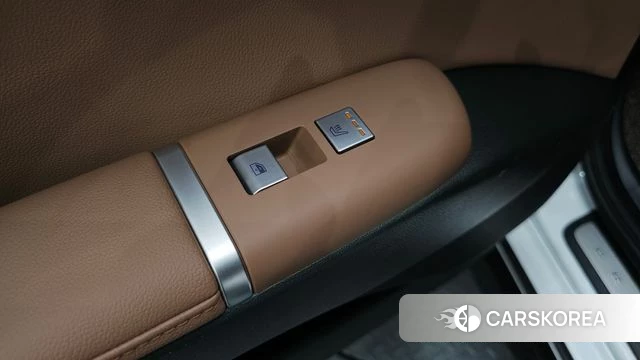 Hyundai Grandeur (GN7) id 3940089 из Кореи 10