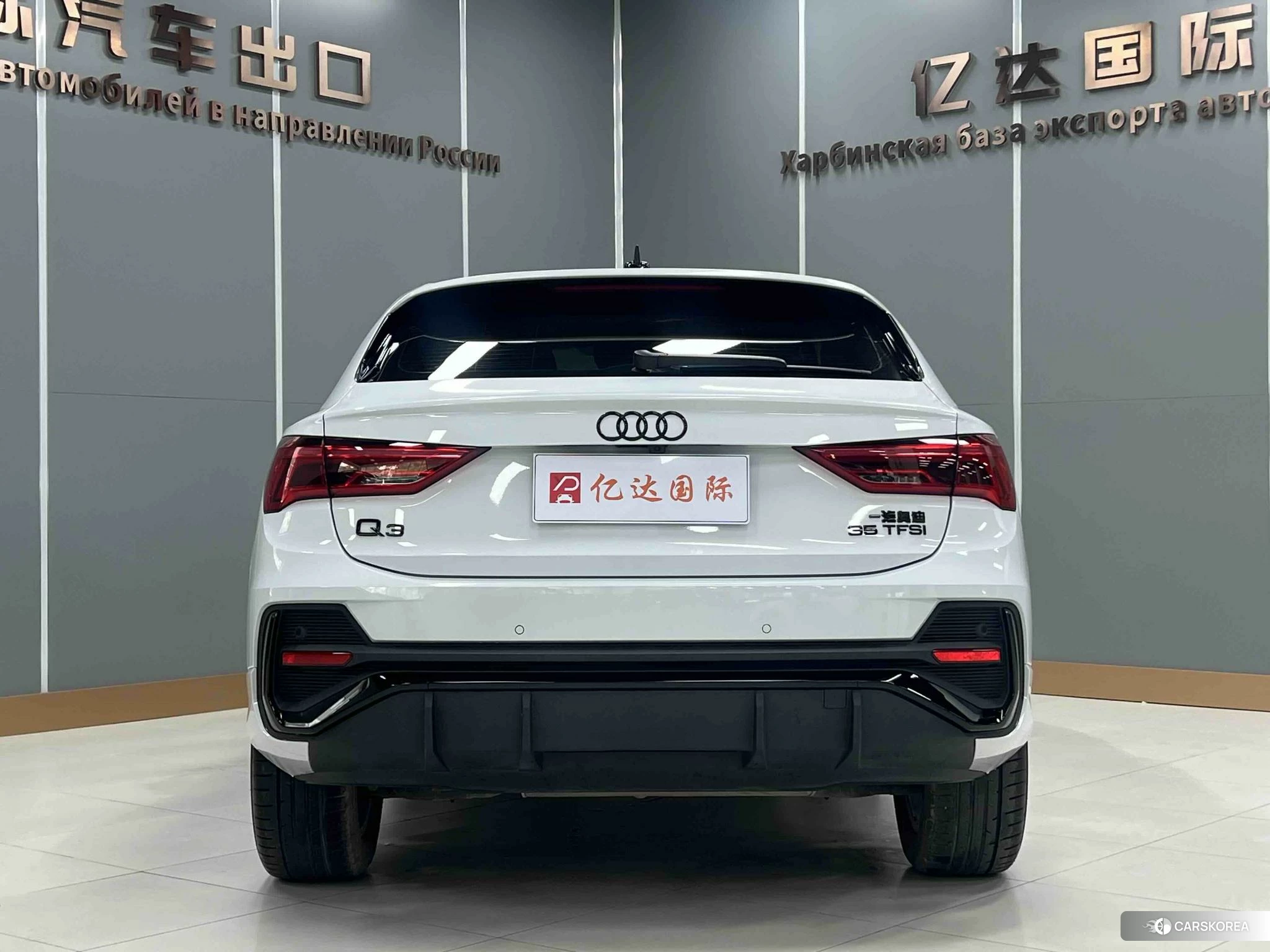 Audi Q3 Sportback id 4473606 из Китая 10