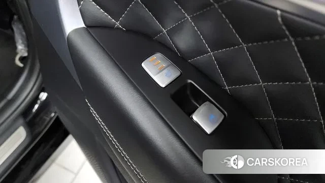 Genesis G70 id 2977010 из Кореи 10