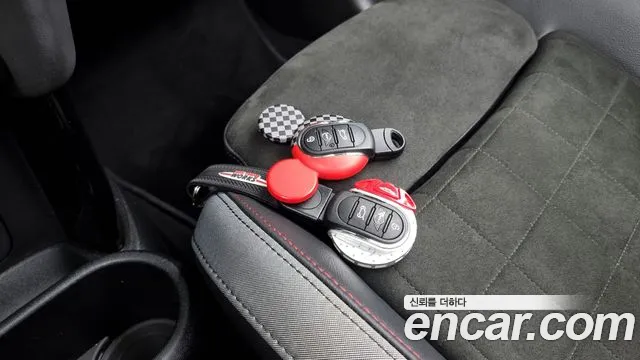 Mini Cooper S Convertible id 2698736 из Кореи 10