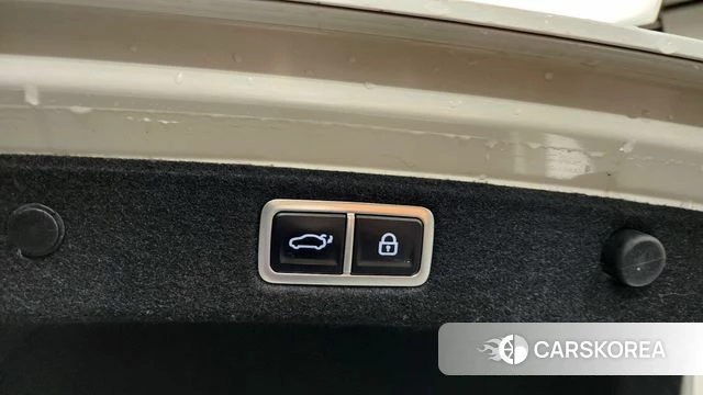 Hyundai Grandeur (GN7) id 3891913 из Кореи 10