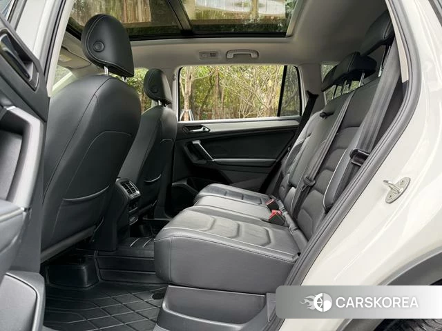 Volkswagen Tiguan L PHEV id 4277240 из Китая 10