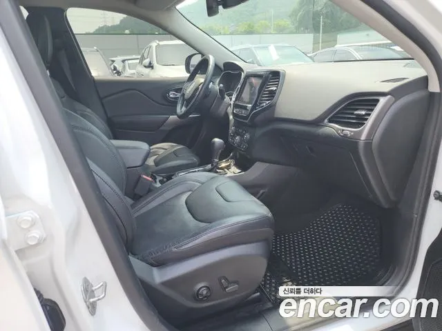 Jeep Cherokee (KL) id 2801550 из Кореи 10